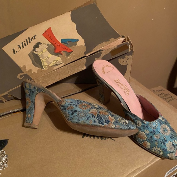 Great Vintage Shoes for display - Picture 7 of 7